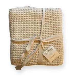 NWT Land of Nod organic cotton waffle baby blanket